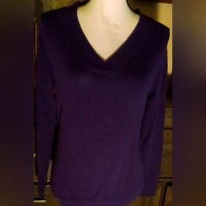 Women's purple GAP pullover sweater Medium